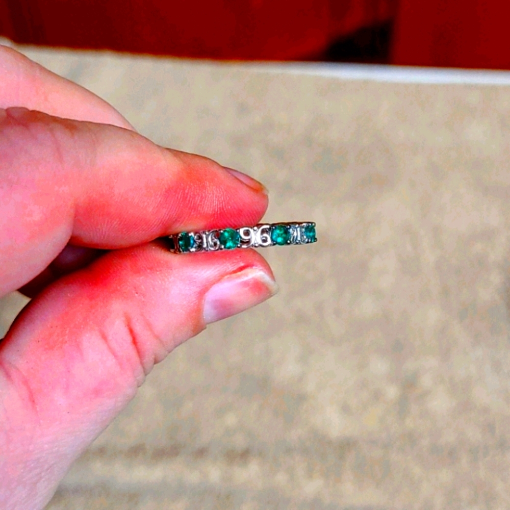 Kay jewelers silver ring with green stones
